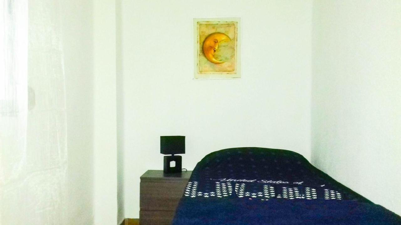 Almiserat Appartement Valencia Kamer foto